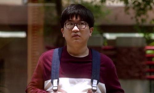 娱乐吃瓜男主角,揭秘吃瓜男主角背后的故事